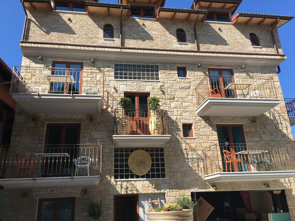 Leda Suites Parga Dış mekan fotoğraf